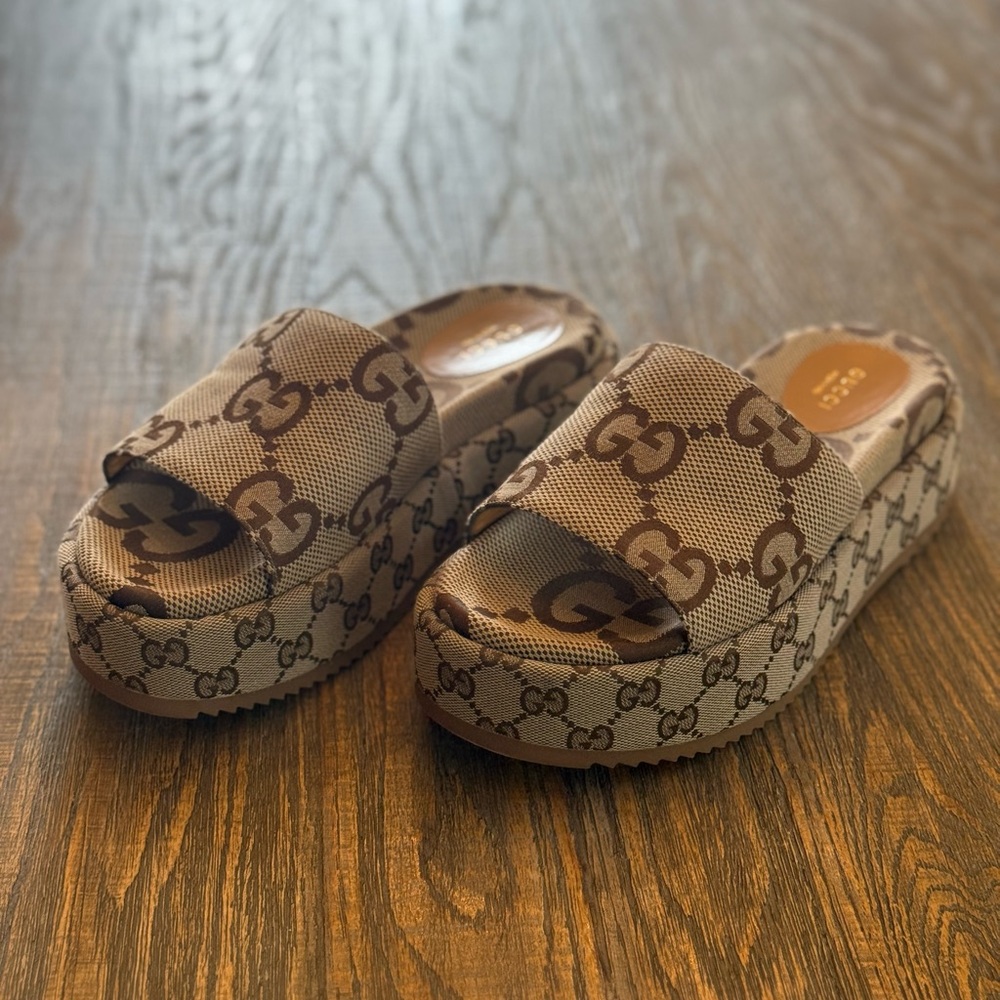 Gucci Brown/Tan GG Monogram Platform Slide Sandals size 38
